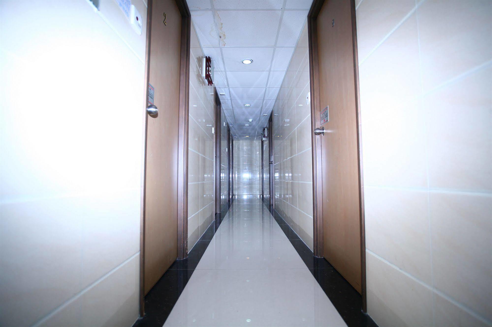 H K Commercial Inn Kowloon Stadt Exterior foto